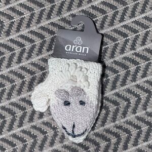 Aran Woollen Mills Baby Shepley Mittens